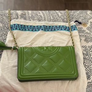 Green Tory Burch crossbody-Excellent condition!